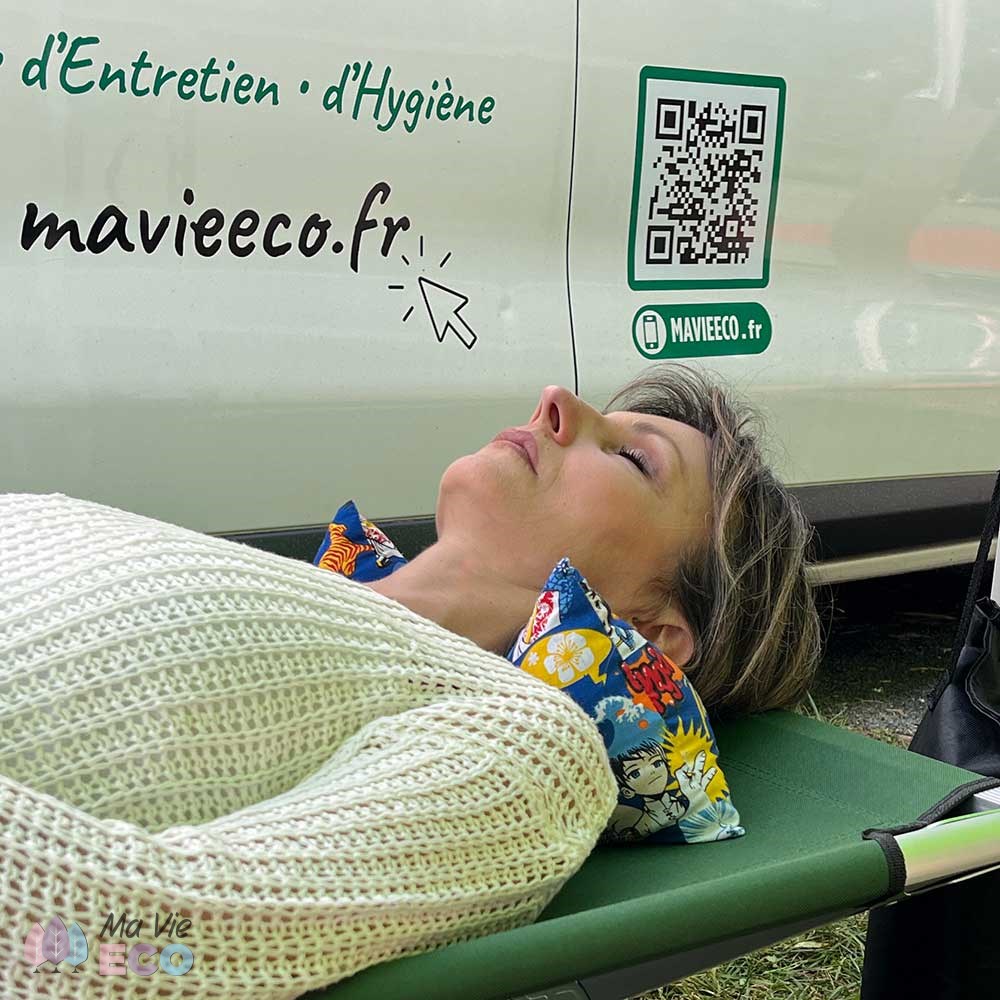 Le Coussin Nomade aussi pour faire une sieste allongée