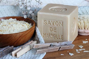 Ma Vie Eco l'enquête sur le véritable Savon de Marseille