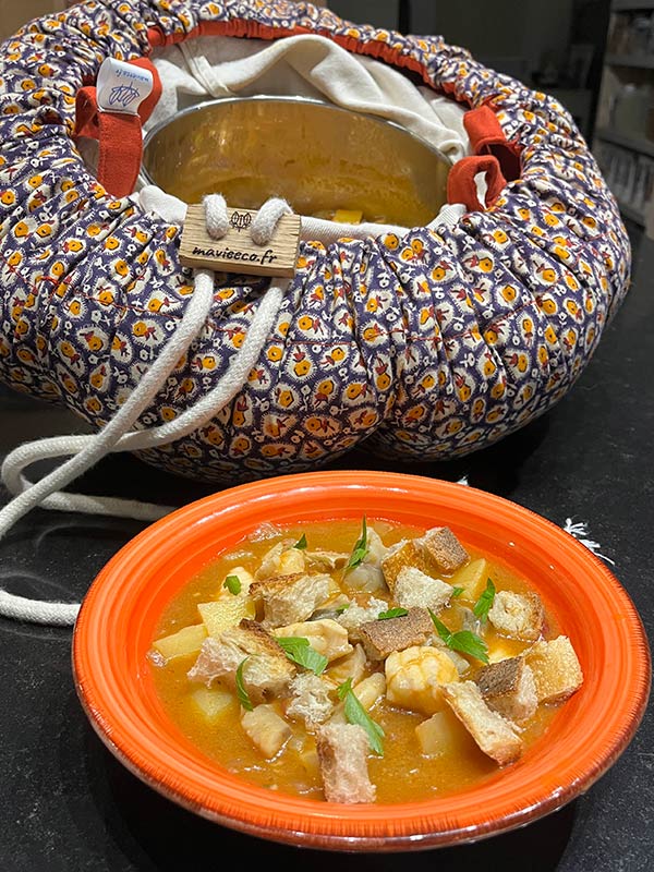 Bouillabaisse du soleil Cuisson en Marmite Norvégienne
